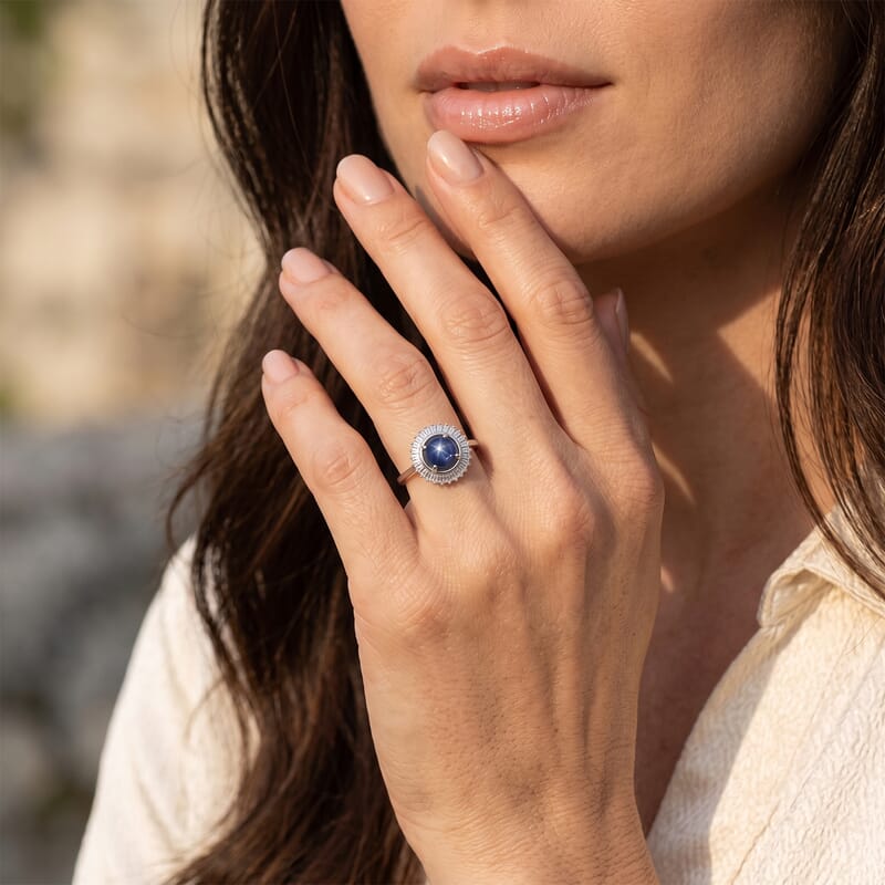 D'Joy Premium Blue Star Sapphire (DF) and Moissanite 5.10 ctw Ring in Rhodium Over Sterling Silver (Size 6.0)