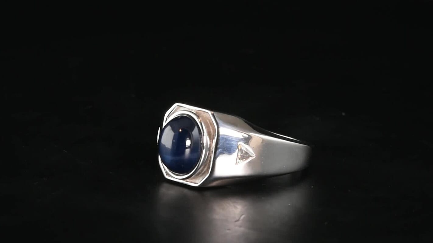 D''Joy Premium Blue Star Sapphire (DF), Moissanite Men''s Ring in Rhodium Over Sterling Silver (Size 10.0) 3.20 ctw