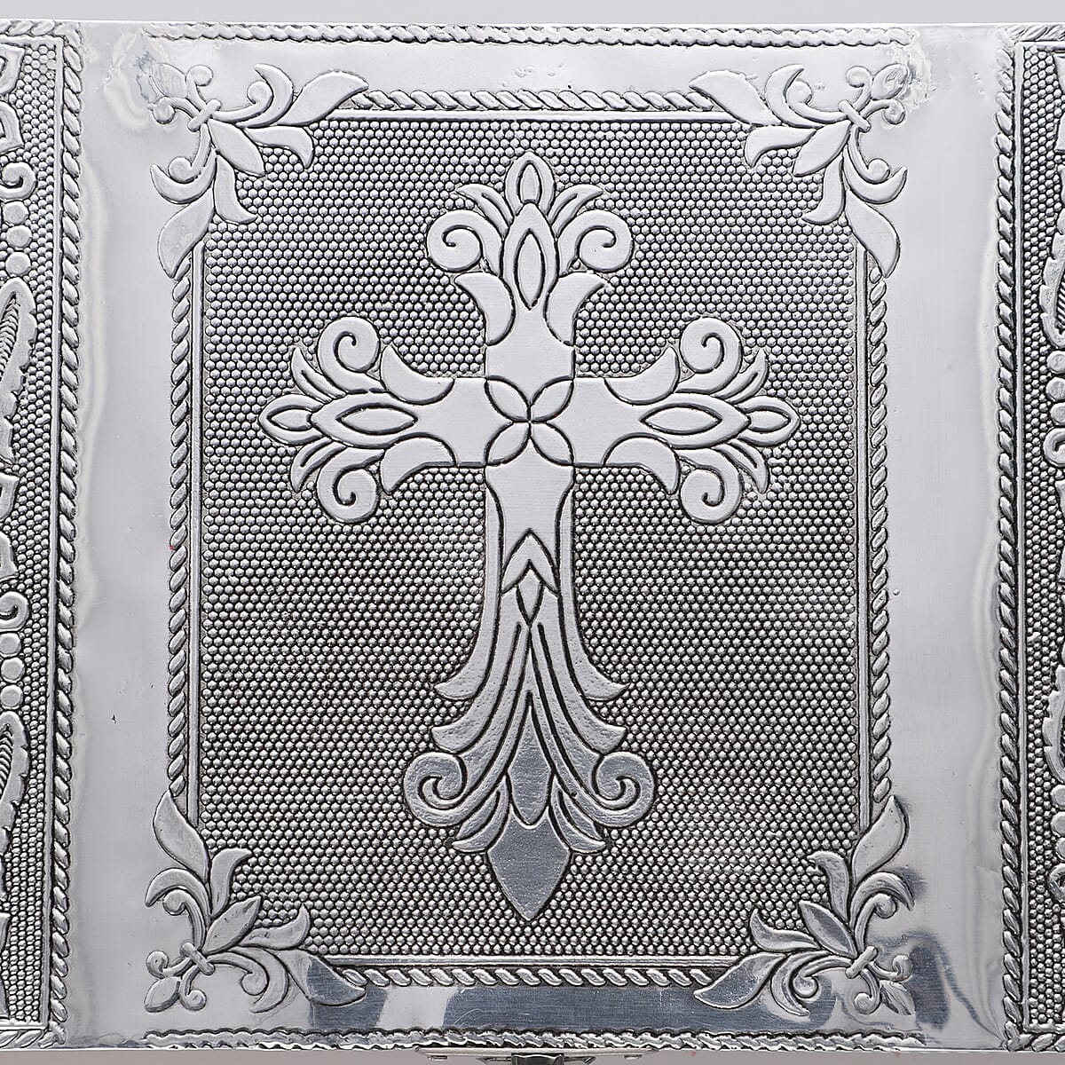 Cross Embossed Aluminium Oxidized Set of 2 Nesting Storage Box image number 6
