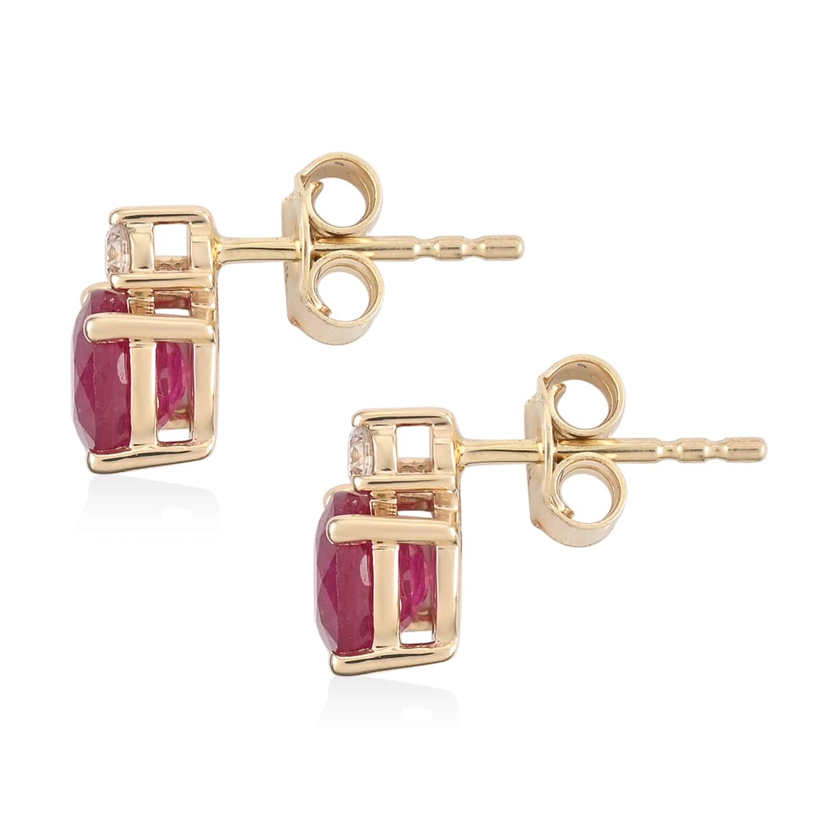 Certified & Appraised Luxoro 10K Yellow Gold AAA Niassa Ruby (FF) and G-H I2 Diamond Stud Earrings 2.60 ctw image number 3