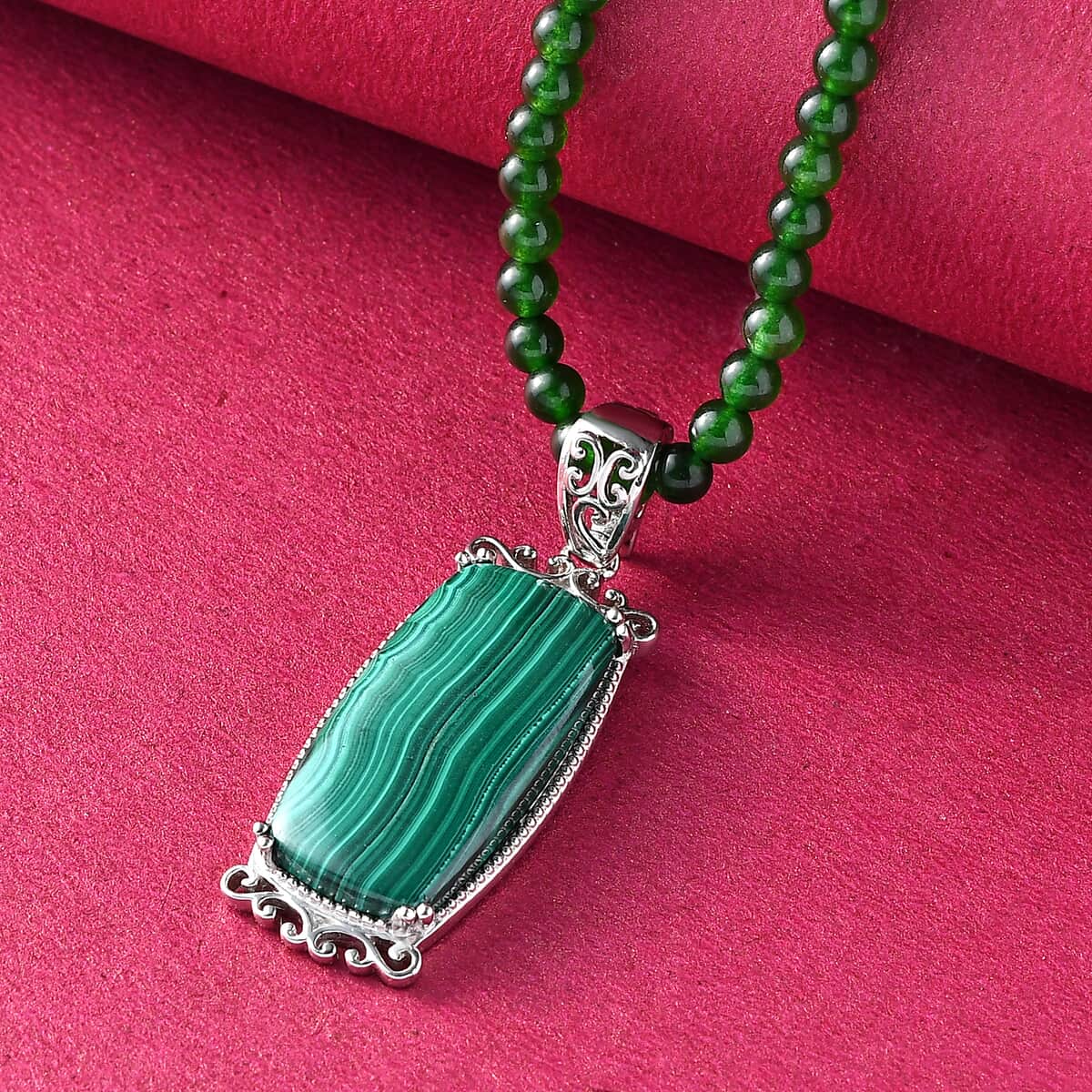 Karis African Malachite Pendant with Green Quartzite Beaded Necklace 20 Inches in Platinum Bond 108.60 ctw image number 1