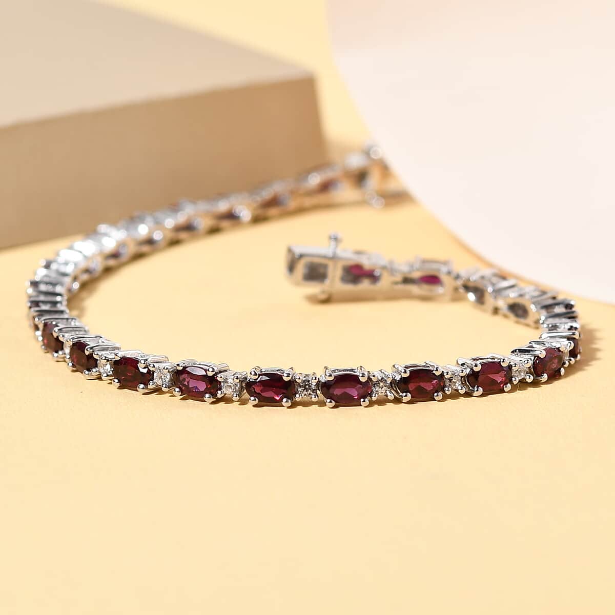 Anthill Garnet and White Zircon Tennis Bracelet in Platinum Over Sterling Silver (7.25 In) 7.90 ctw image number 1