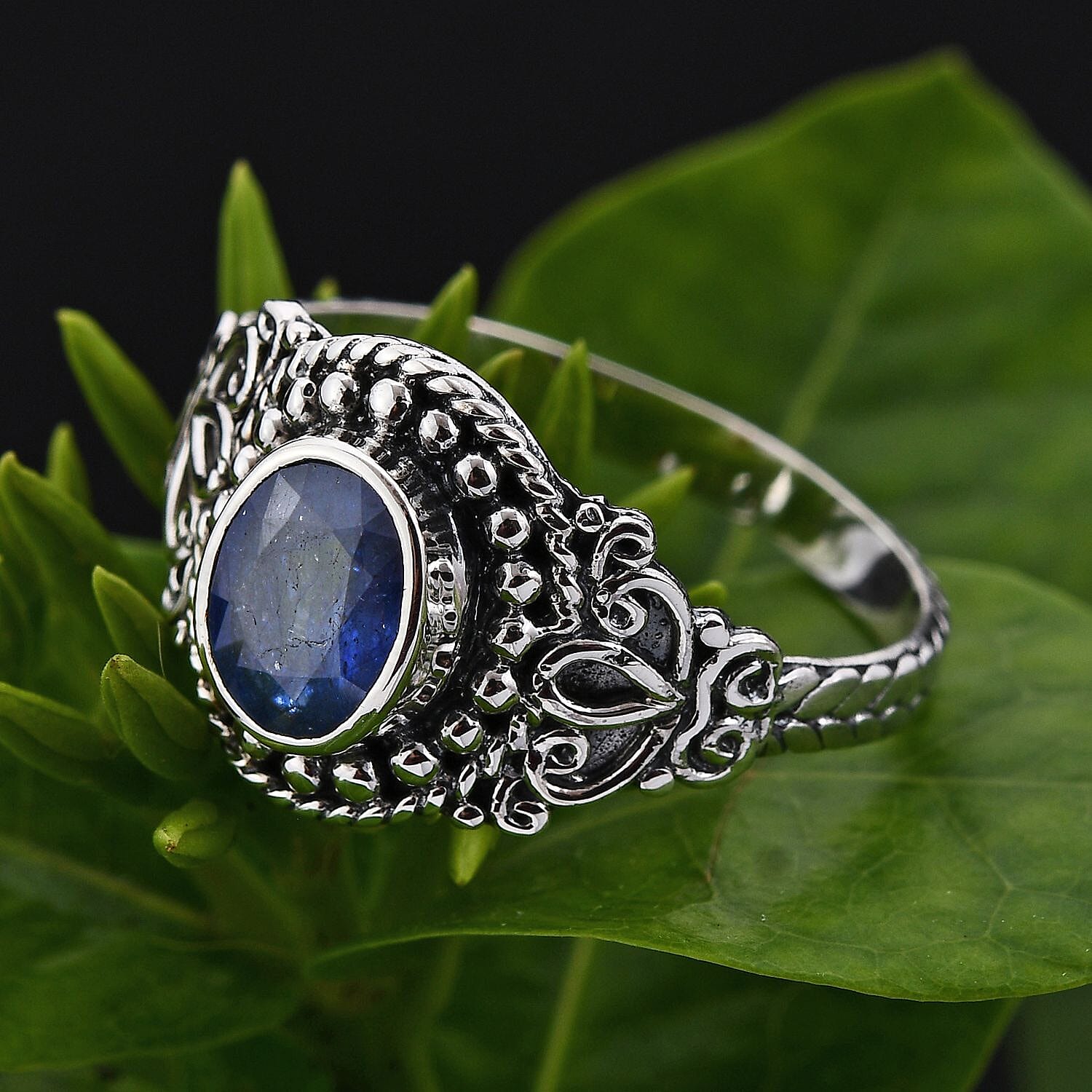 Bali Legacy Madagascar Blue Sapphire (DF) Ring in Sterling Silver (Size 8.0) 1.50 ctw
