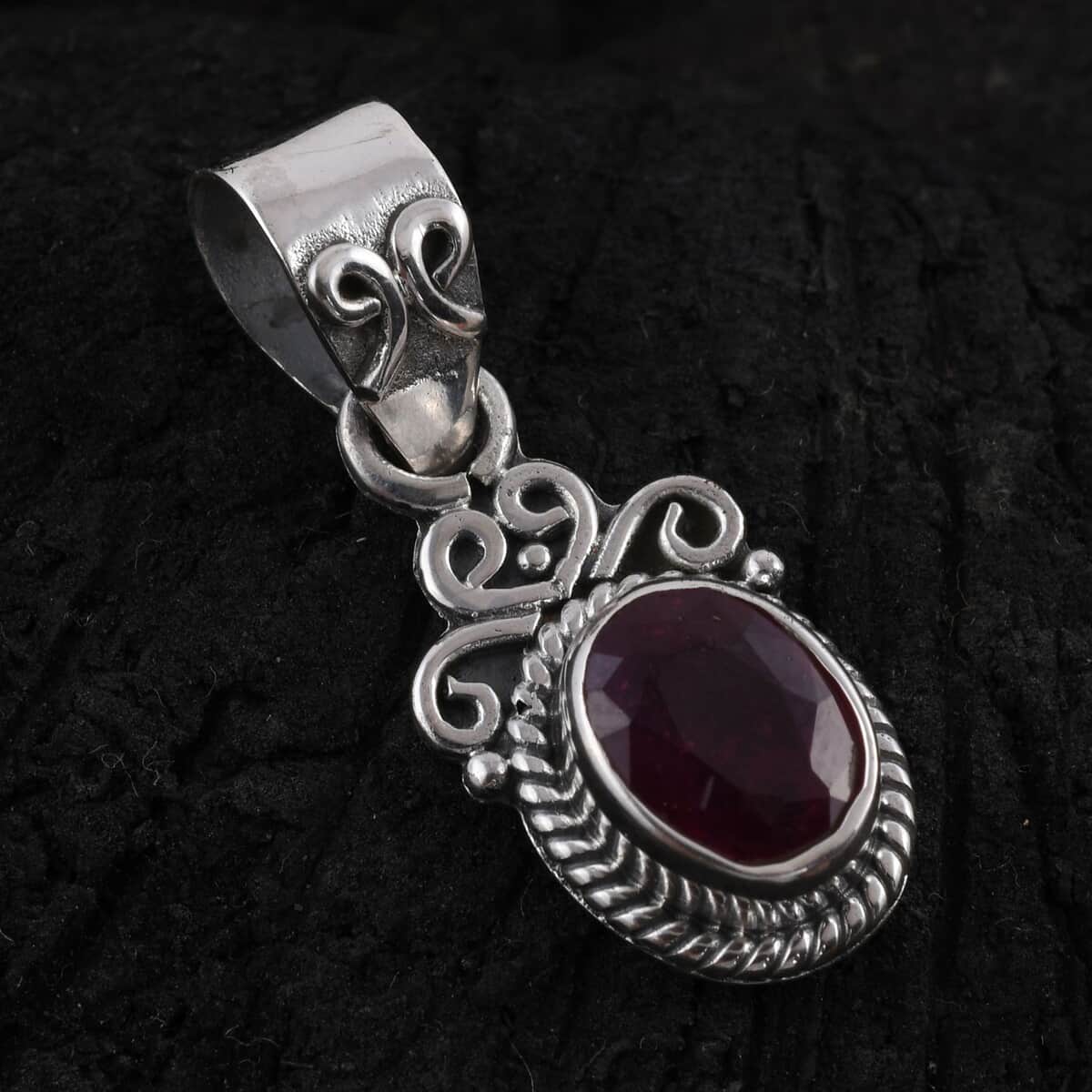Bali Legacy Niassa Ruby (FF) Pendant in Sterling Silver 1.50 ctw image number 1