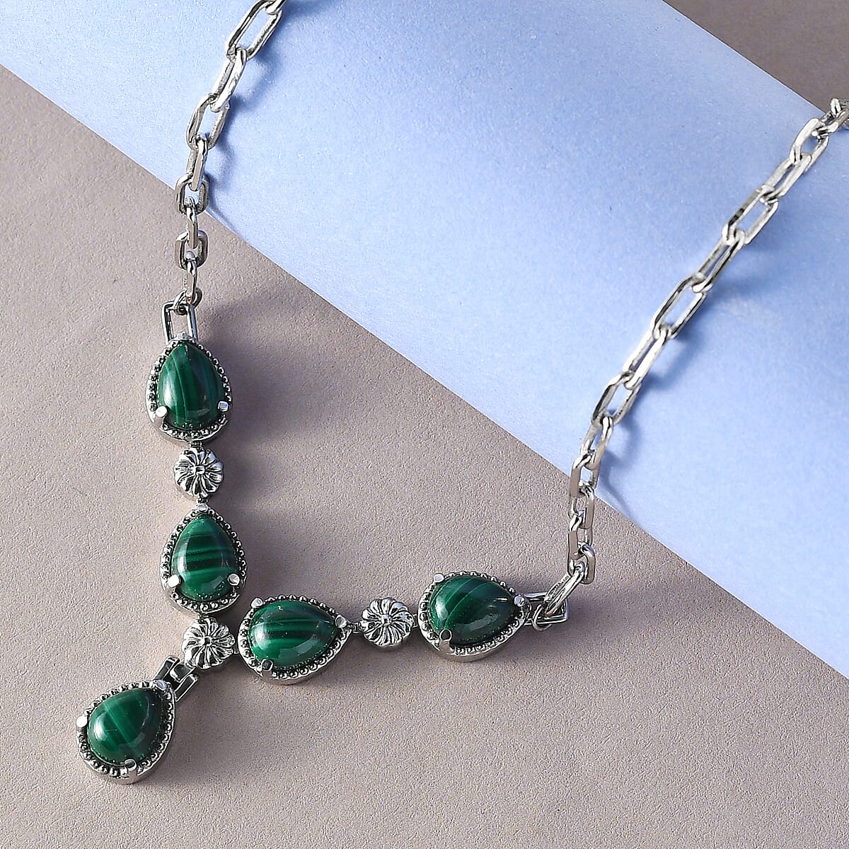 African Malachite 10.20 ctw Necklace in Silvertone and Stainless Steel 18 Inches  image number 1
