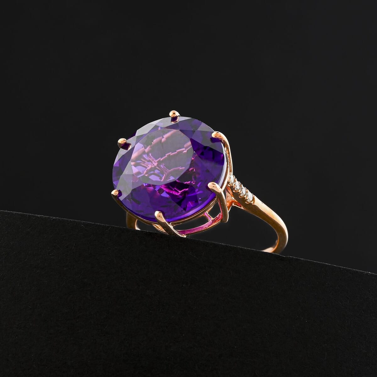 Luxoro AAA Lusaka Amethyst and G-H I2 Diamond 9.70 ctw Ring in 10K Rose Gold (Size 8.0) image number 1
