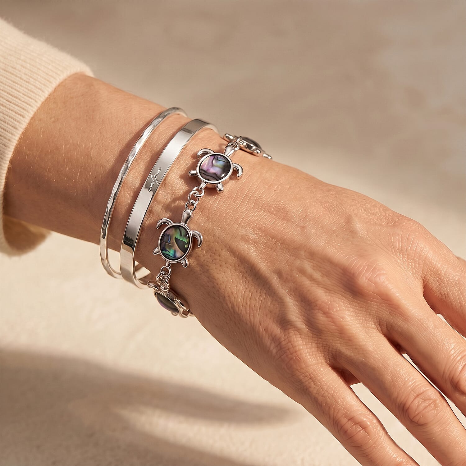 Abalone Shell Sea Turtle Bracelet in Silvertone (7.50 In)