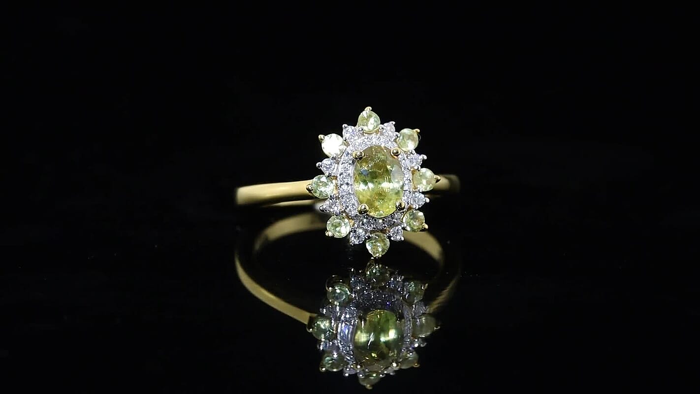 D''Joy Premium Green Sphene and Moissanite 1.25 ctw Ring in 18K Vermeil Yellow Gold Over Sterling Silver (Size 7.0)