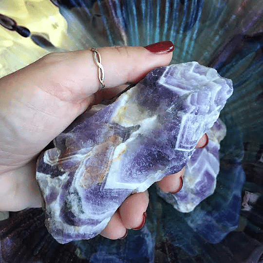 Chevron Amethyst Dog Tooth 3-4 Approx 800Ctw