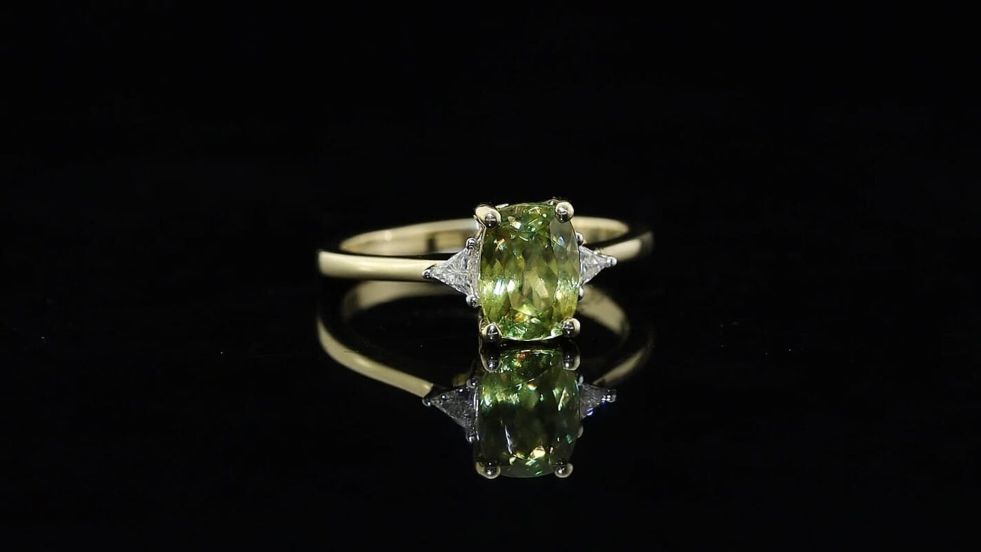 Premium Green Sphene and Luxuriant Lab Grown Diamond E-F VS 1.90 ctw Ring in 10K Yellow Gold (Size 9.0)