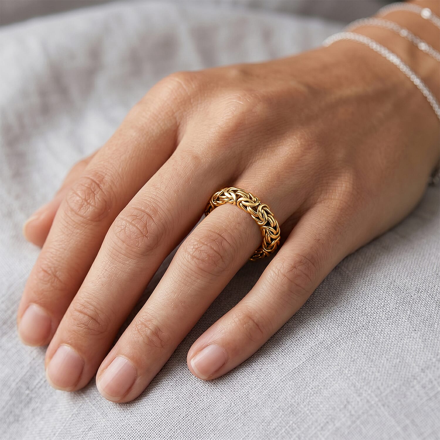 D'Joy Passport to Turkey Byzantine Ring in 22K Yellow Gold Over Sterling Silver (Size 5.0) 4.60 Grams