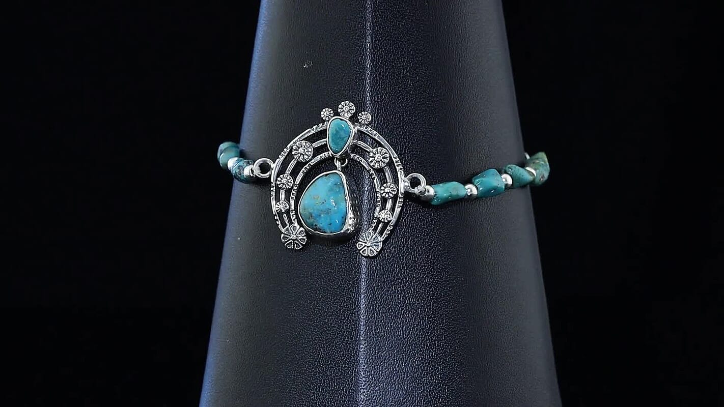 D''Joy Artisan Crafted Royal Hubei Blue Turquoise 22.50 ctw Bracelet in Sterling Silver (7.25 In)