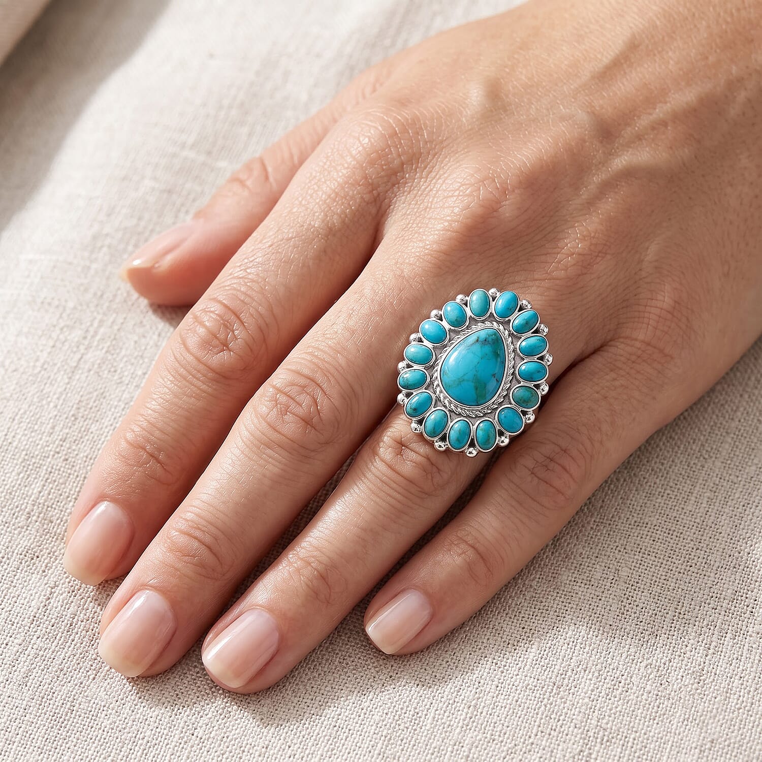 Santa Fe Style Kingman Turquoise 0.90 ctw Ring in Sterling Silver (Size 10.0)
