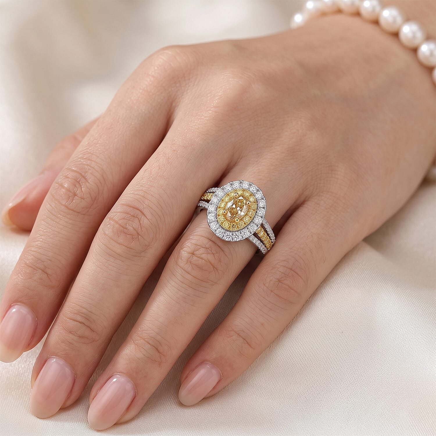 Modani Yellow and White Diamond 1.29 ctw Ring in 14K Yellow Gold (Size 5.0)