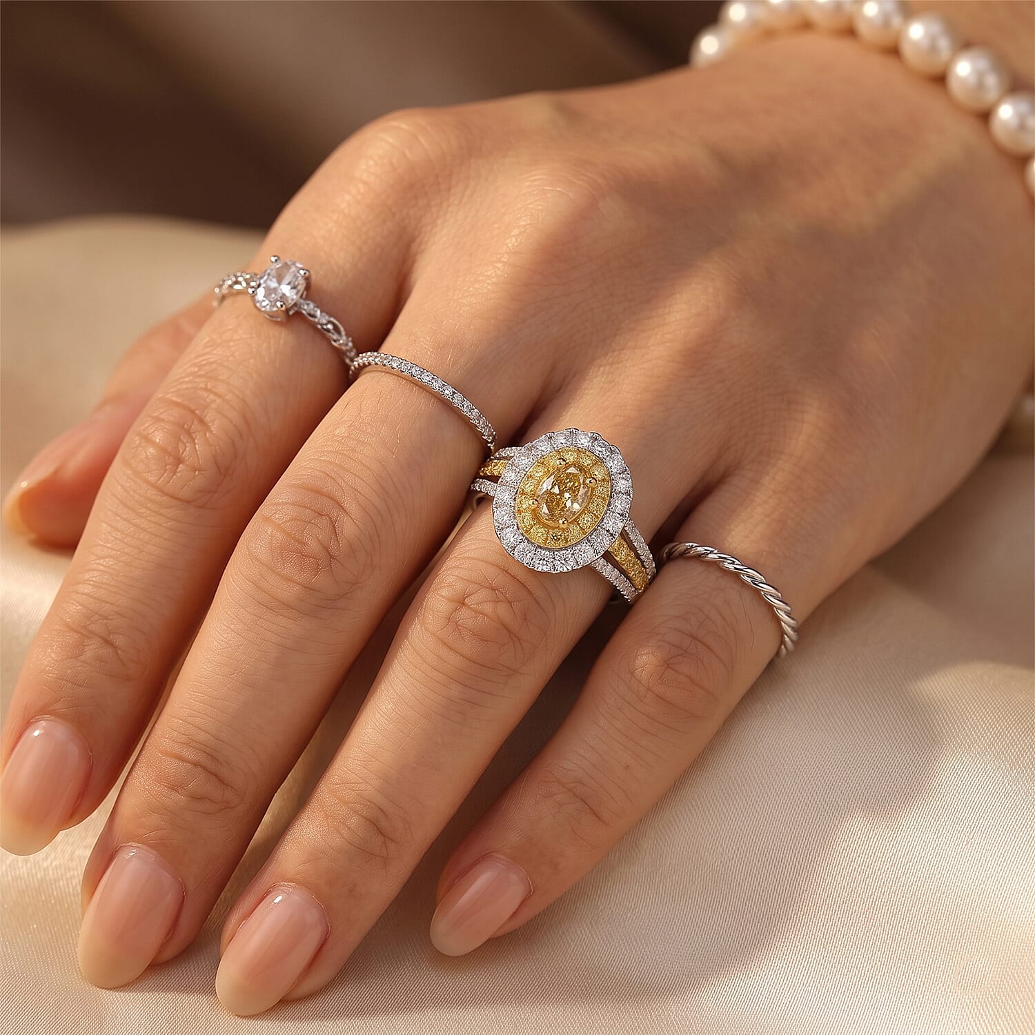 Modani Yellow and White Diamond 1.29 ctw Ring in 14K Yellow Gold (Size 5.0)