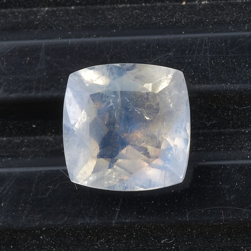 AA Rainbow Moonstone (Cush 7.5x7.5 mm) 1.50 ctw