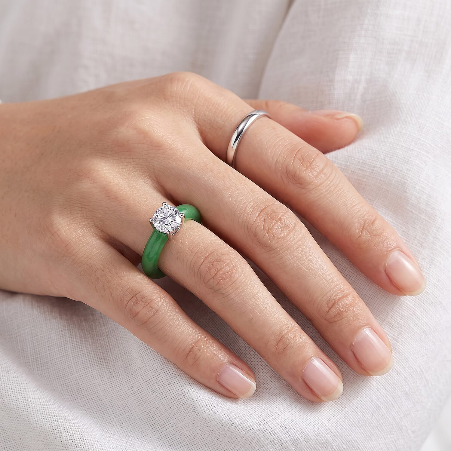 D'Joy Green Jade (D) and Moissanite 12.35 ctw Ring in Rhodium Over Sterling Silver (Size 6.0)