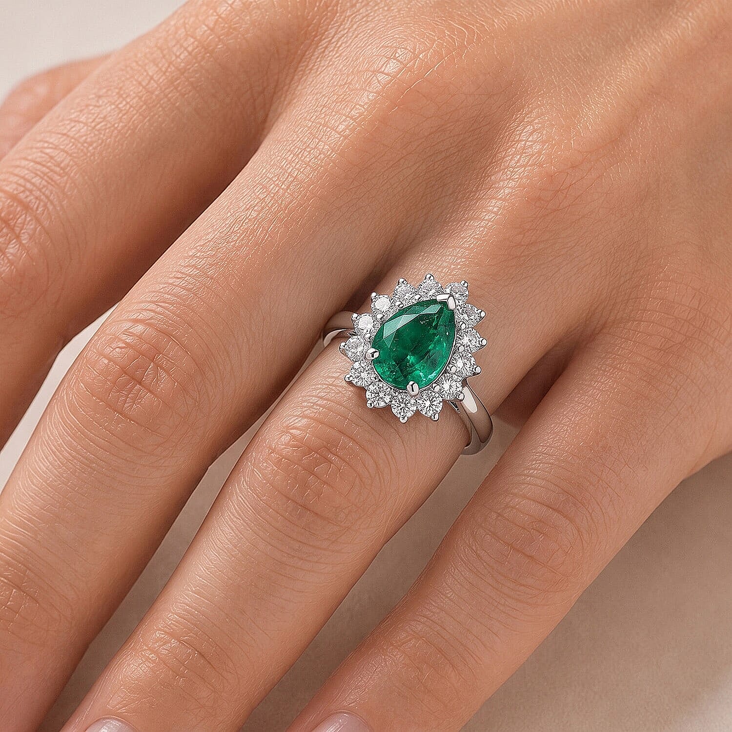 AAA Kagem Zambian Emerald and Luxuriant Lab Grown Diamond G-H SI 1.60 ctw Ring in 10K White Gold (Size  6.0)