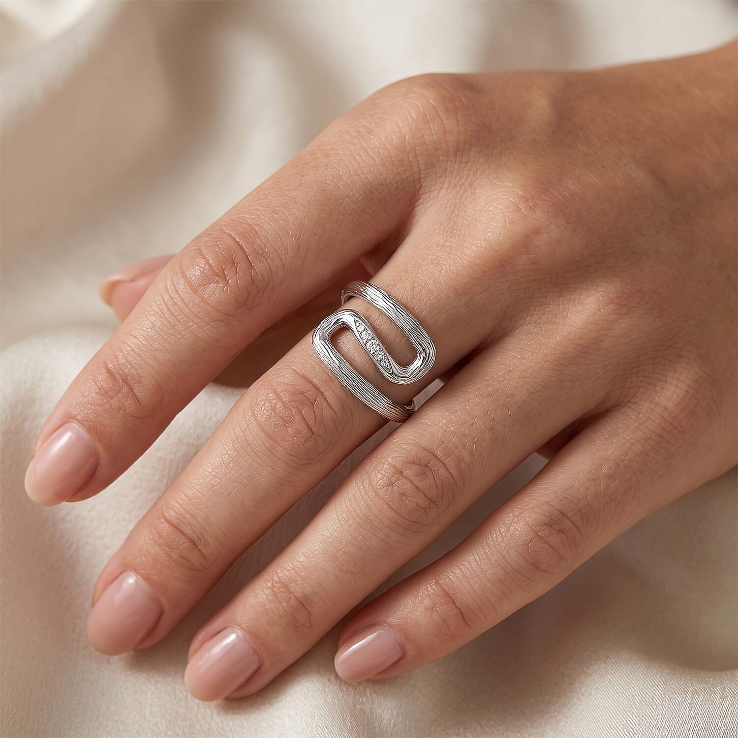 Clarte Moissanite 0.05 ctw Ramus Ring in Sterling Silver (Size 5.0)