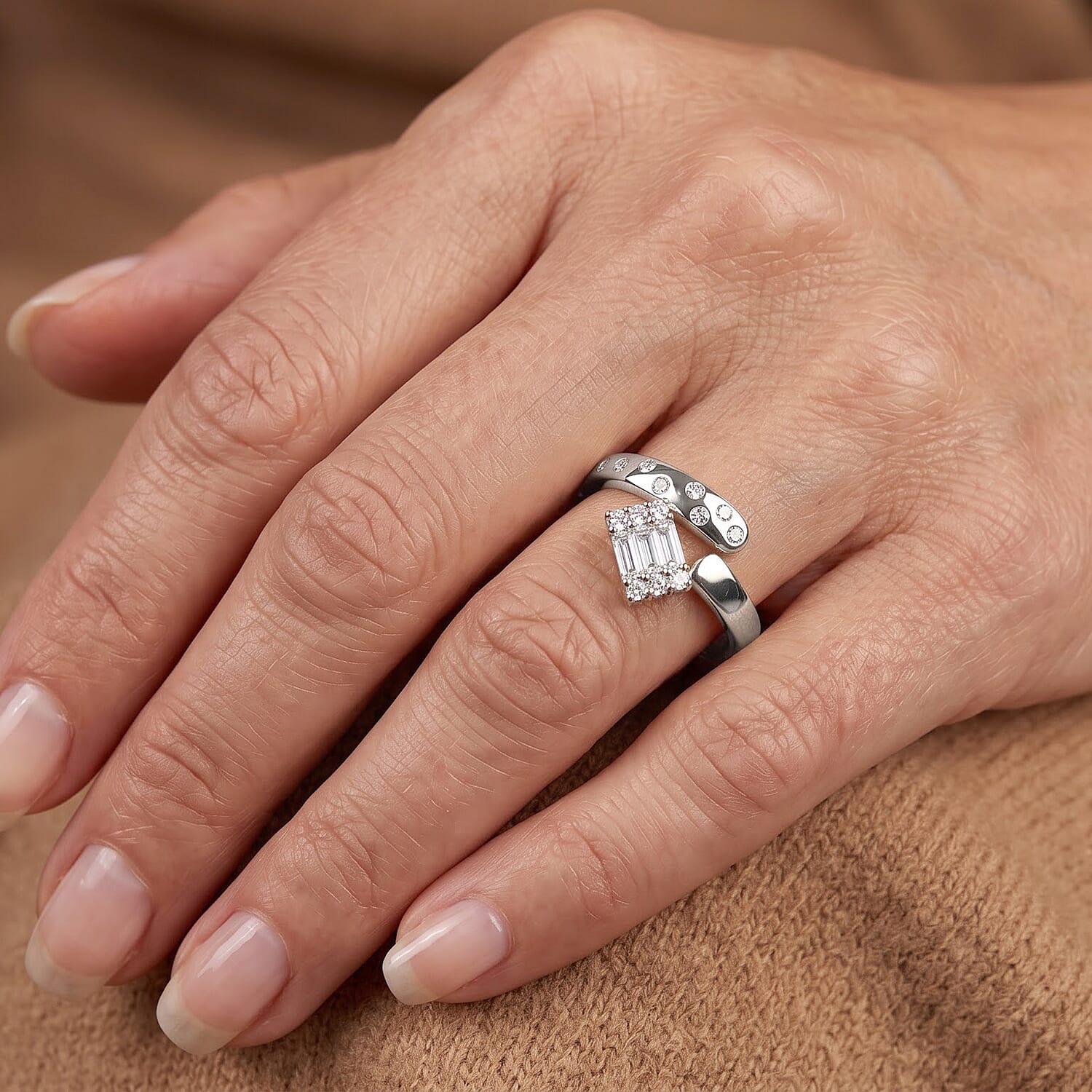 Clarte Ametry Collection Moissanite 0.35 ctw Ring in Sterling Silver (Size 6.0)