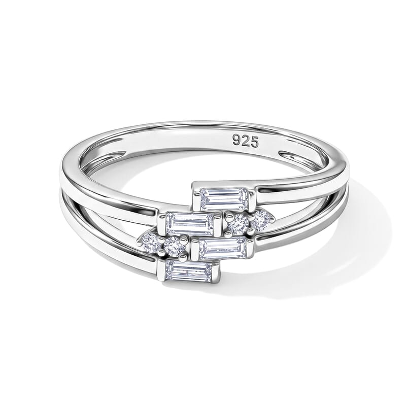 Clarte Rayon Collection Moissanite 0.30 ctw Ring in Sterling Silver (Size 6.0)
