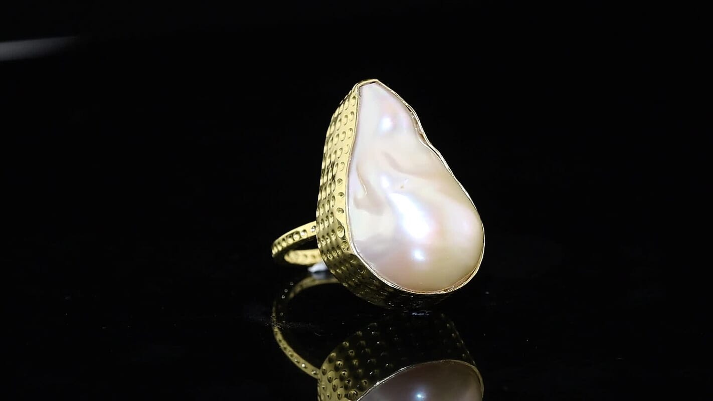 D''Joy White Baroque Pearl Ring in 18K Vermeil YG Over Sterling Silver (Size 10.0)
