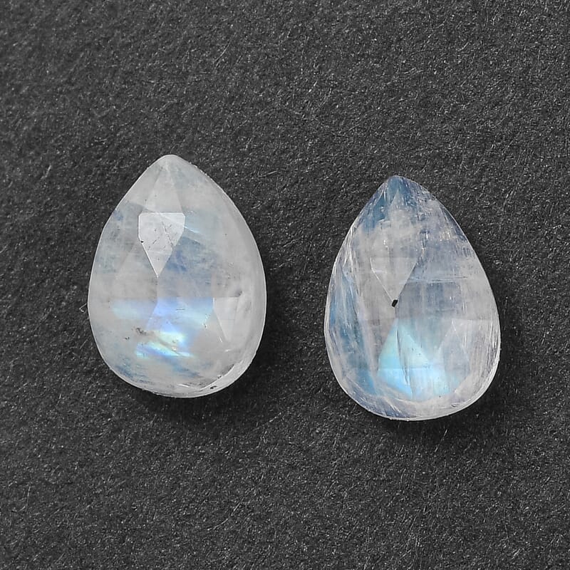 Rainbow Moonstone Set of 2 (Pear 7x5 mm) 1.48 ctw