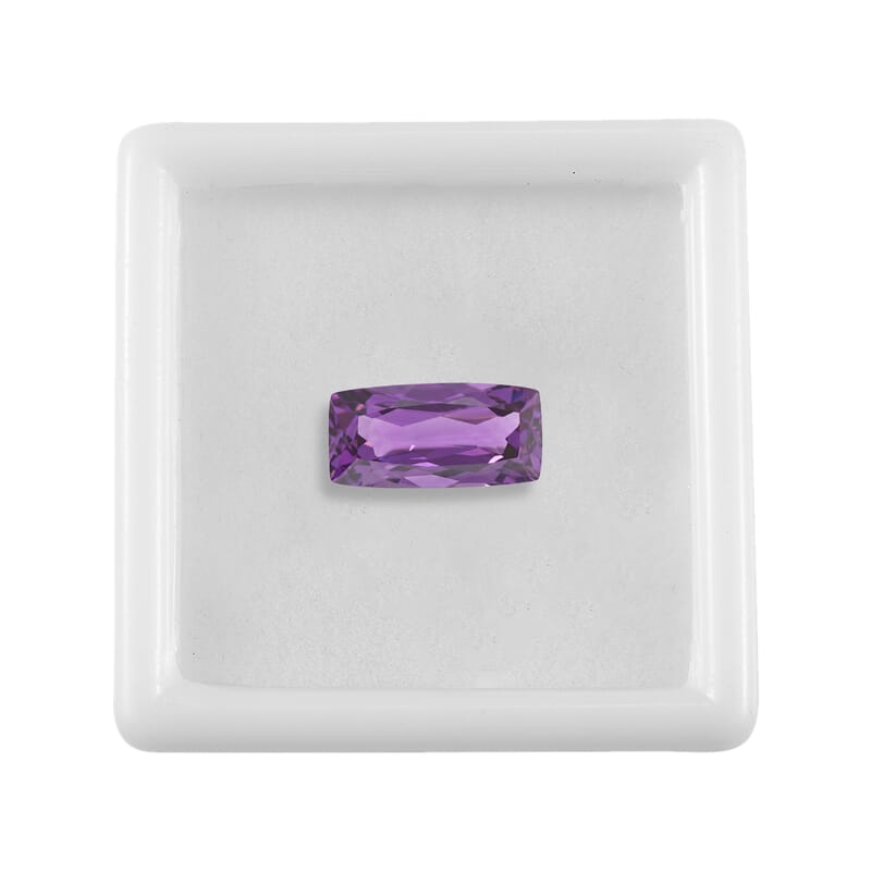 Lab Grown Color Change Sapphire (Cush 14x7 mm) 5.40 ctw