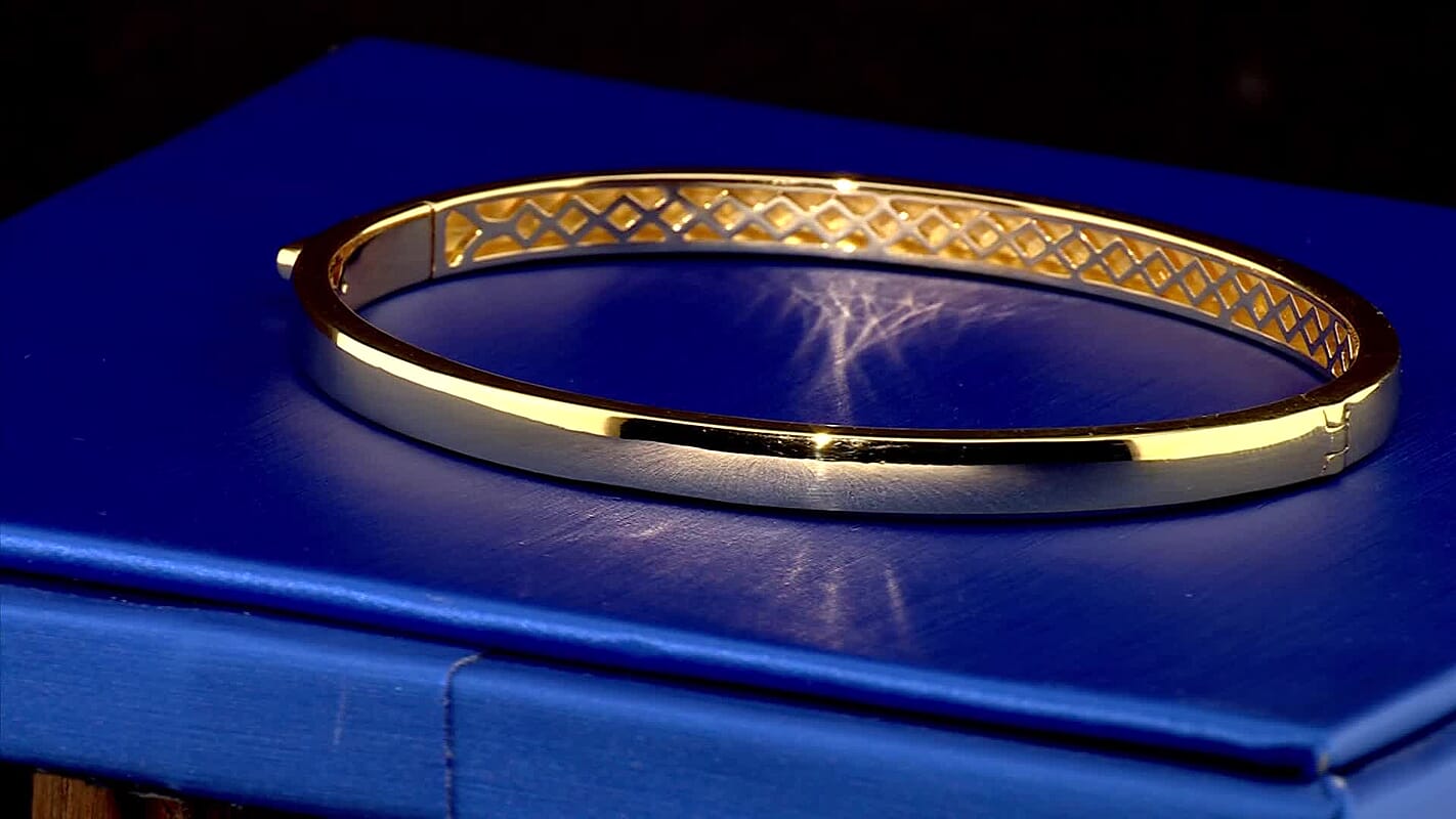 EverTrue Slim Golden Bangle Bracelet in 18K YG Plated (6.50 In)