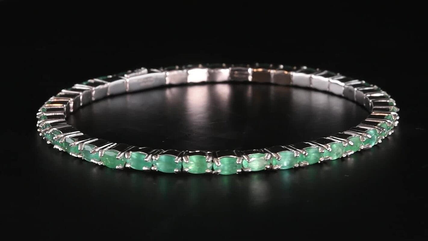 D''Joy Premium Emerald Bangle Bracelet in Rhodium Over Sterling Silver (7.25In) 9.10 ctw