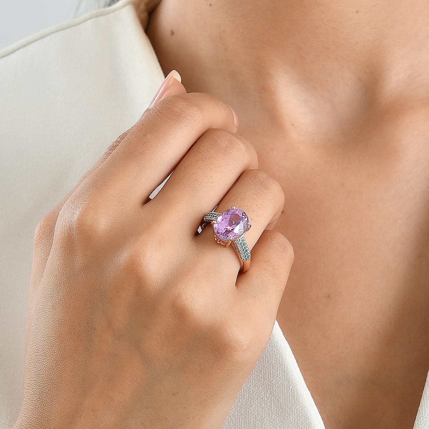 Luxoro AAA Patroke Kunzite, Paraiba Tourmaline and Diamond (I2) 6.70 ctw Azure Line Ring in 10K Rose Gold (Size 7.0)
