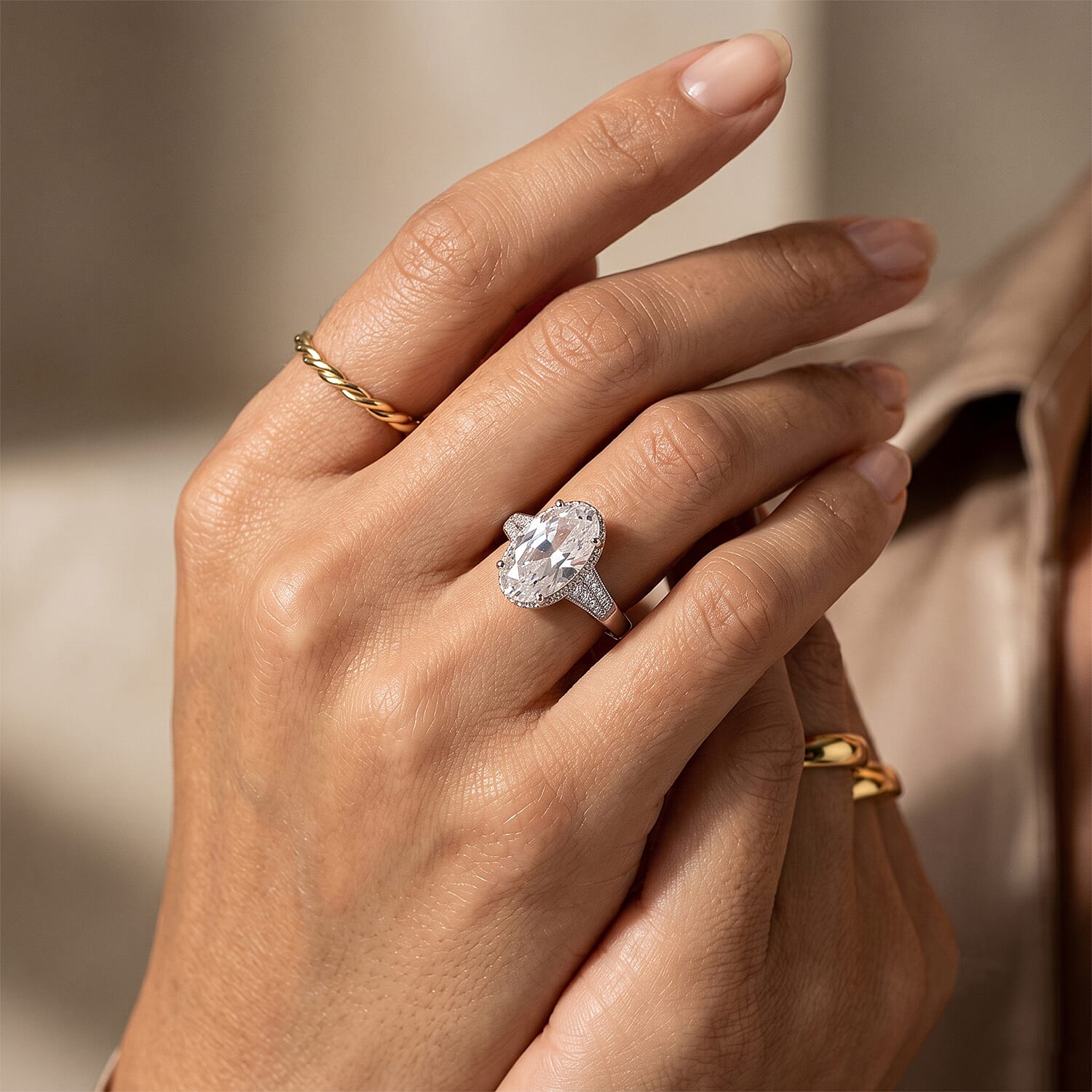 EverTrue Lab Created White Sapphire 7.25 ctw Colors of Light Ring in Platinum Bond (Size 5.0)