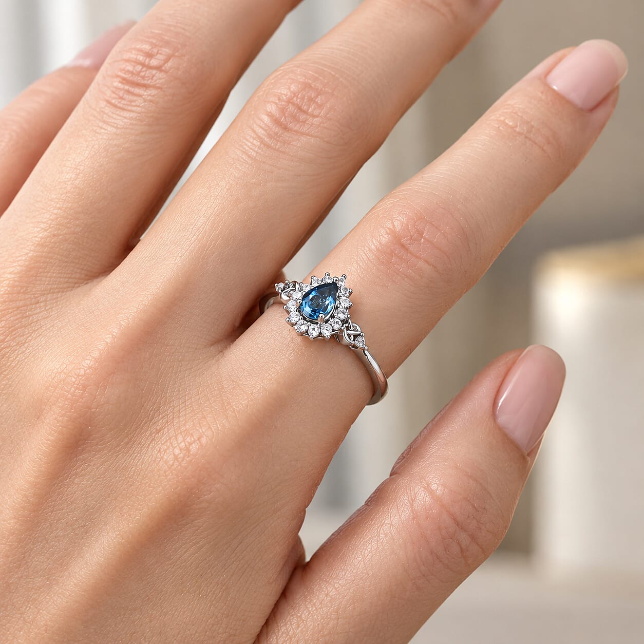 EverTrue London Blue Topaz and Simulated Diamond 0.80 ctw Ring in Platinum Bond (Size 10.0)