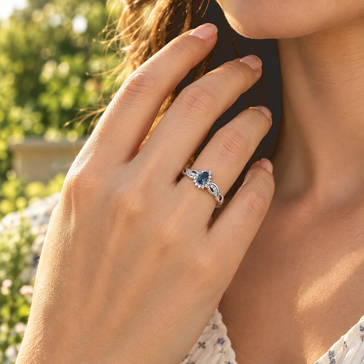 EverTrue London Blue Topaz and Simulated Diamond 0.75 ctw Ring in Platinum Bond (Size 8.0)