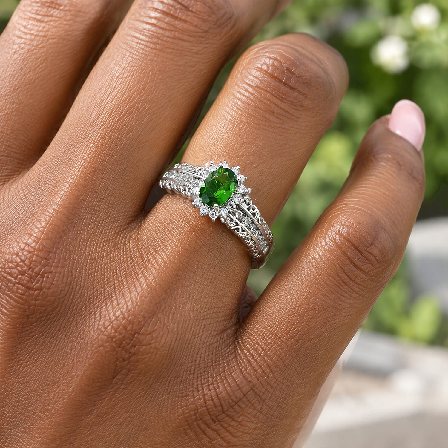 EverTrue Chrome Diopside and Simulated Diamond 1.65 ctw Ring in Platinum Bond (Size 6.0)