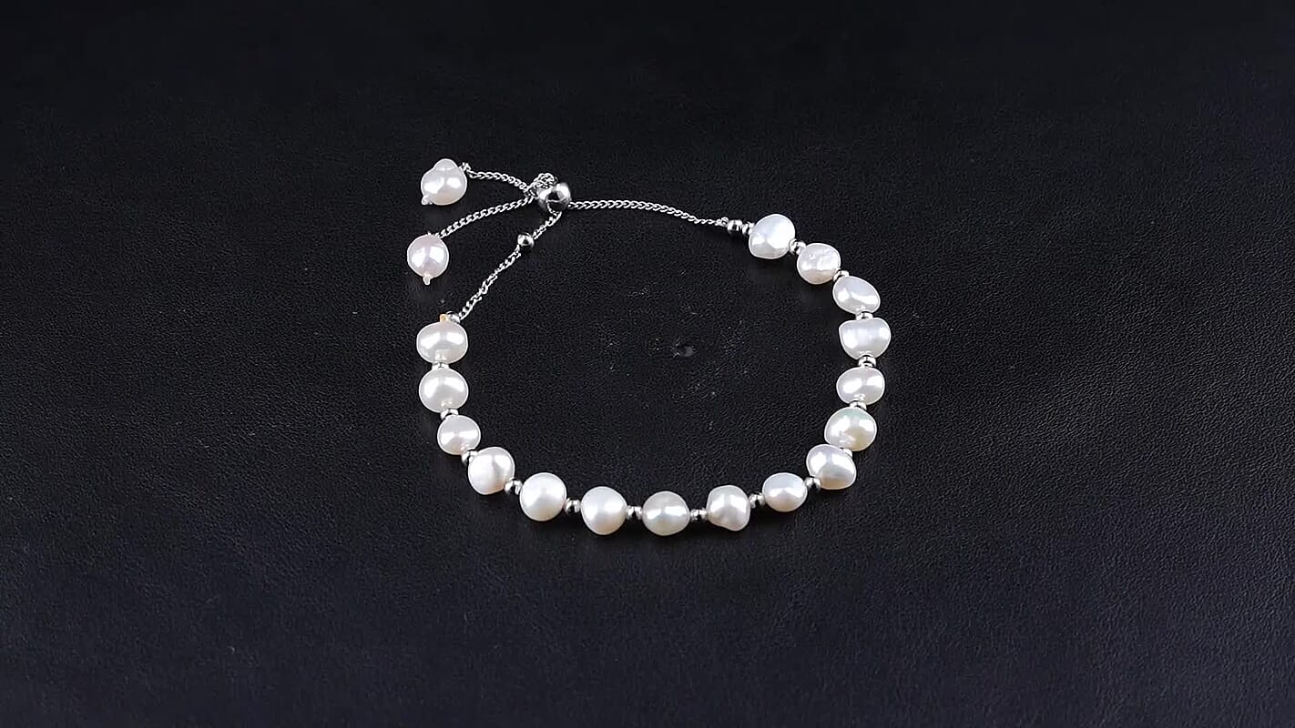 White Freshwater Pearl Bolo Bracelet in Silvertone