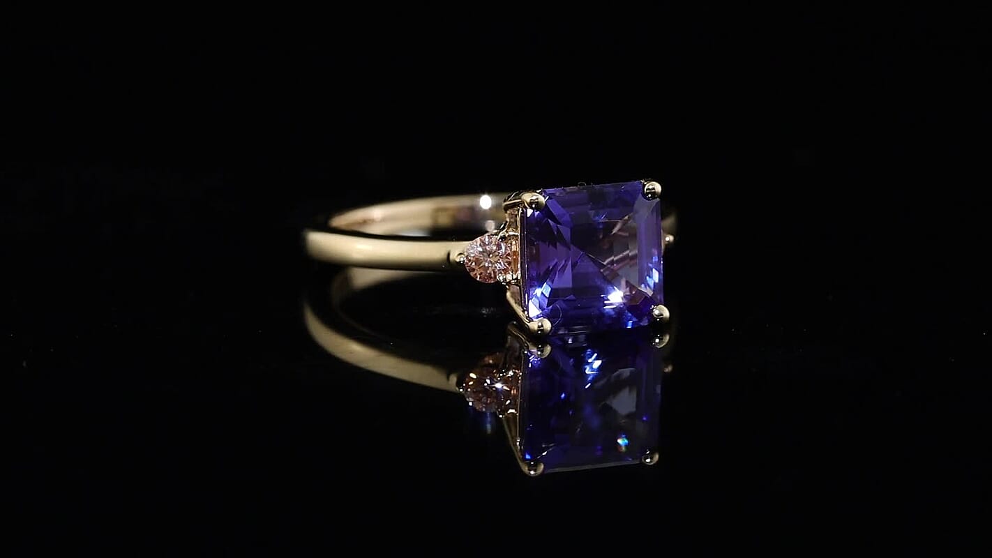 10K Yellow Gold Premium Tanzanite, Luxuriant Lab Grown Yellow Diamond (EF, VS) Ring (Size 7.0) 2.60 ctw