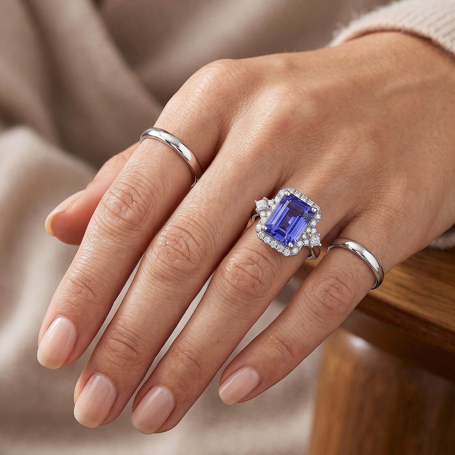 Certified and Appraised AAA Tanzanite and Luxuriant Lab Grown Diamond G-H SI 2.86 ctw Ring in 10K White Gold (Size 6.0)