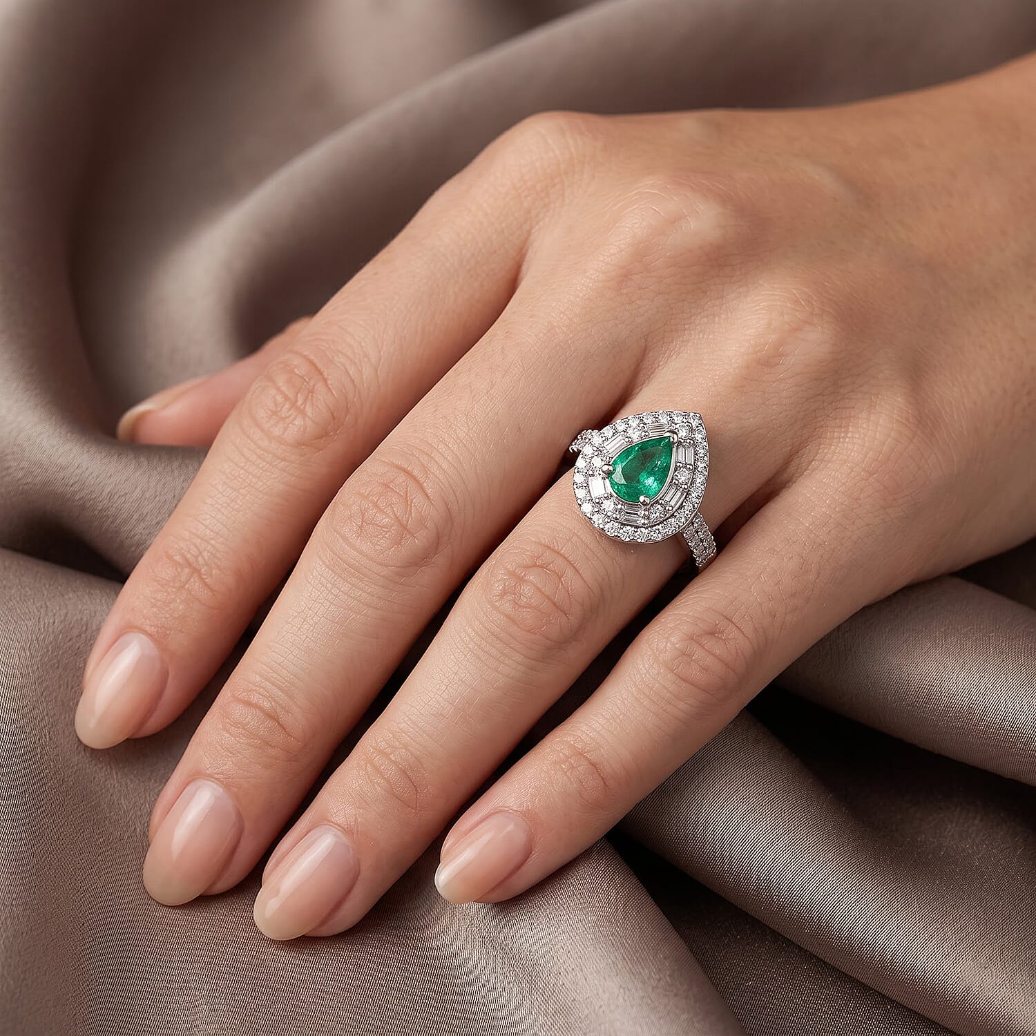 D'Joy AAA Boyaca Colombian Emerald and Moissanite 1.00 ctw Teardrop Majesty Ring in Rhodium Over Sterling Silver (Size 6.0)
