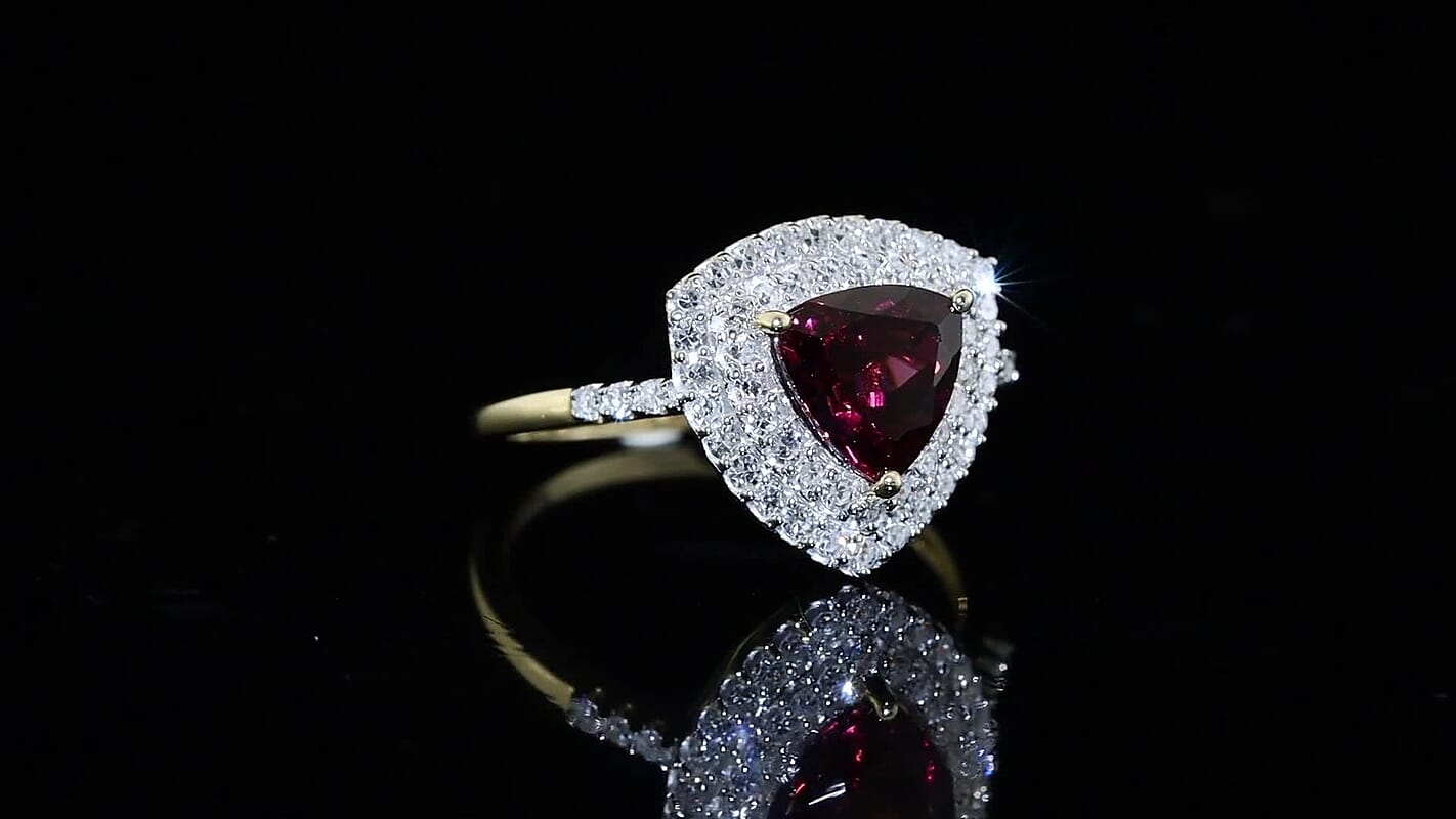 10K Yellow Gold AAA Radiant Ember Garnet, Luxuriant Lab Grown Diamond (VS) (0.50 cts) Ring (Size 10.0) 2.60 ctw