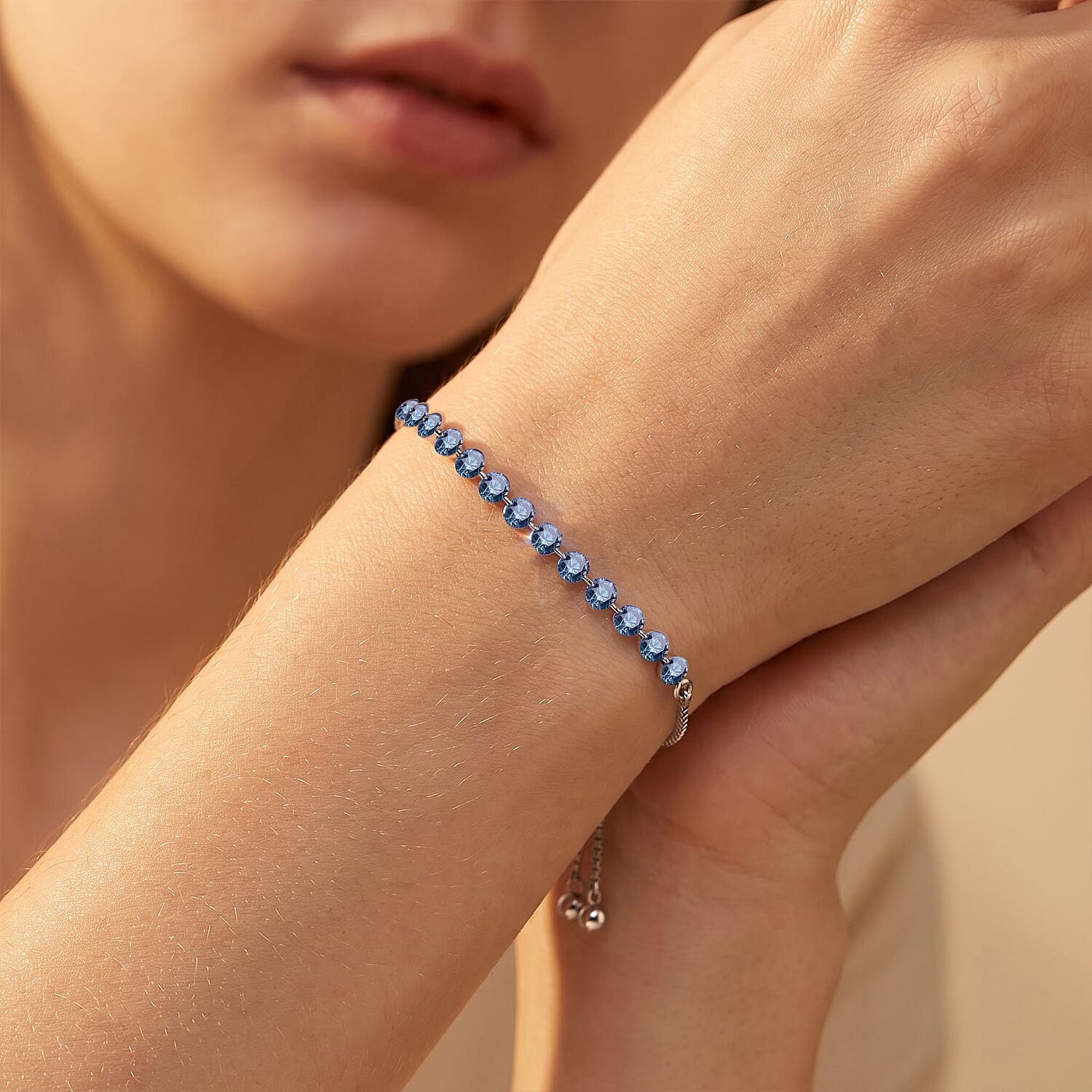 Luxuriant Lab Grown Blue Diamond (IR) SI 1.50 ctw Bracelet in Rhodium Over Sterling Silver (7.25 In)