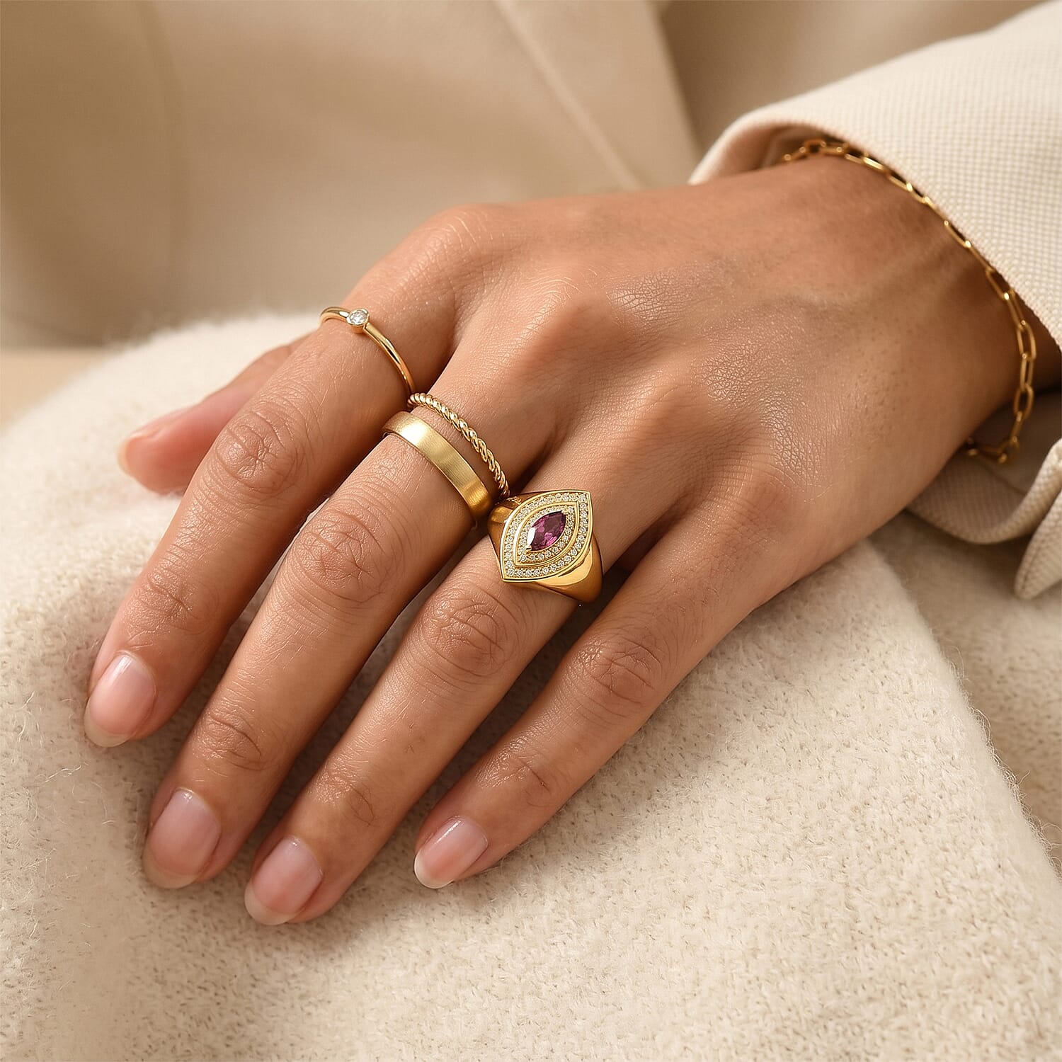 EverTrue Premium Tanzanian Wine Garnet and Moissanite 1.00 ctw Ring in 18K YG Plated (Size 5.0)