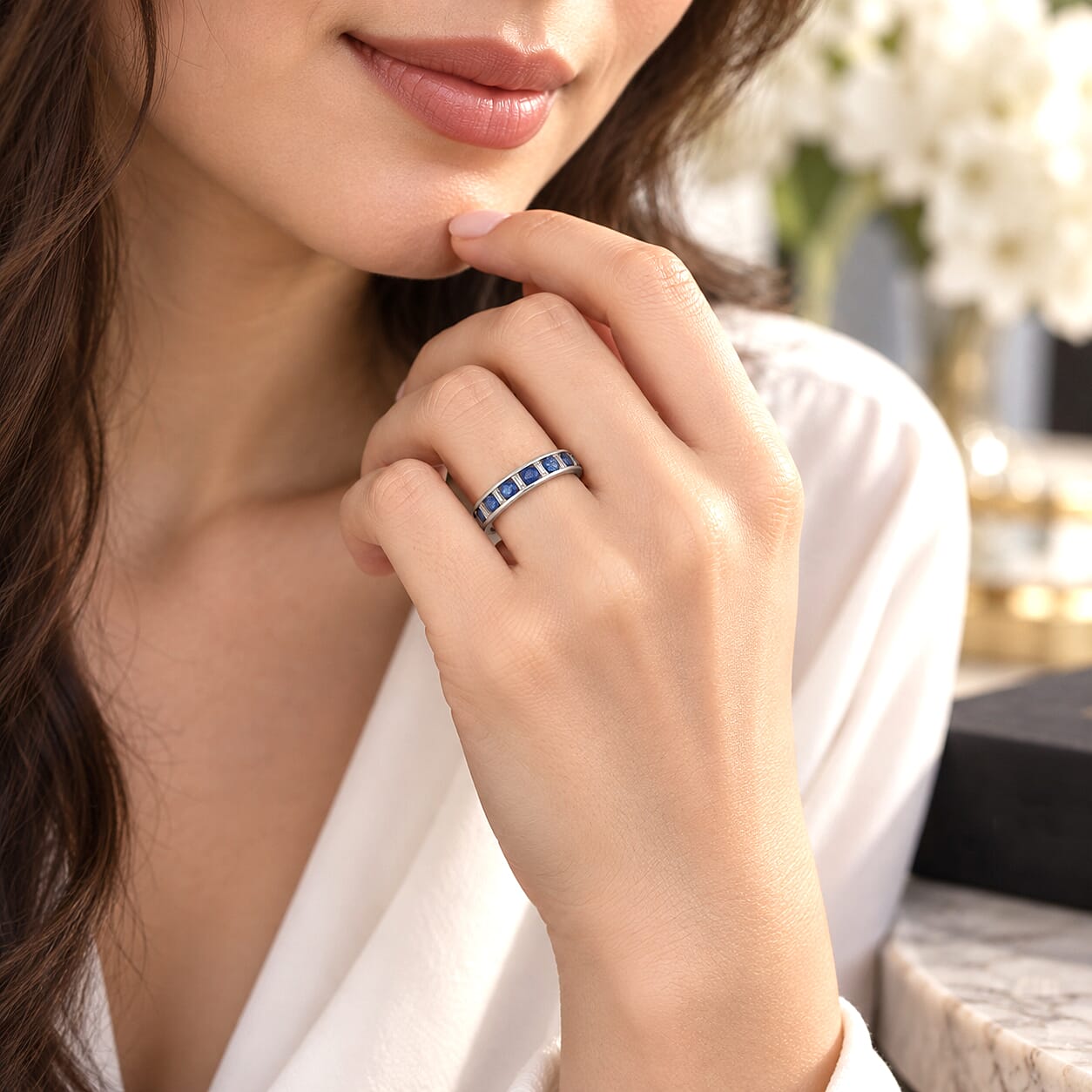 D'Joy Premium Ceylon Blue Sapphire and Moissanite 1.30 ctw Royal Gallery Band Ring in Rhodium Over Sterling Silver (Size 5.0)