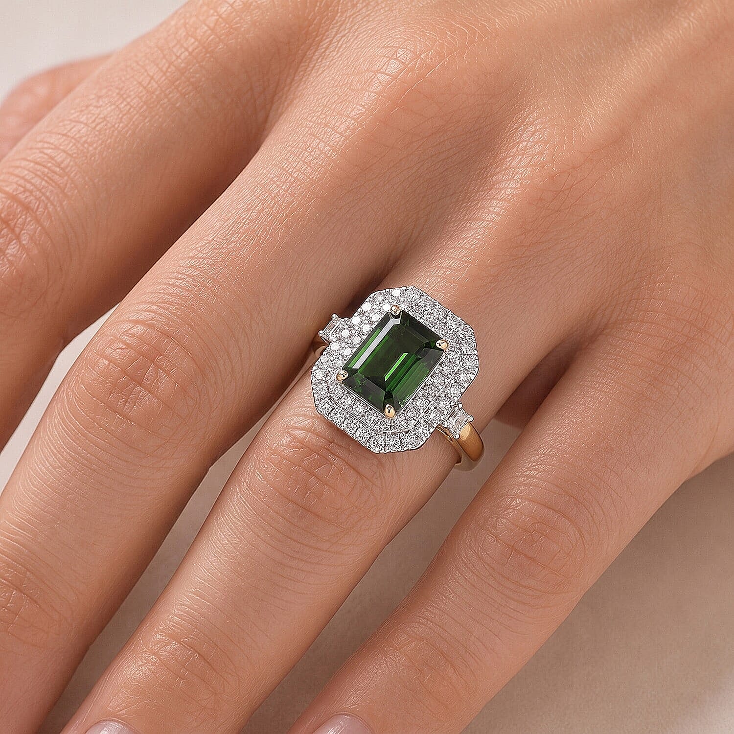 Certified & Appraised AAA Sapo Green Tourmaline and Luxuriant Lab Grown Diamond G-H SI 3.30 ctw Ring in 10K Yellow Gold (Size  5.0)