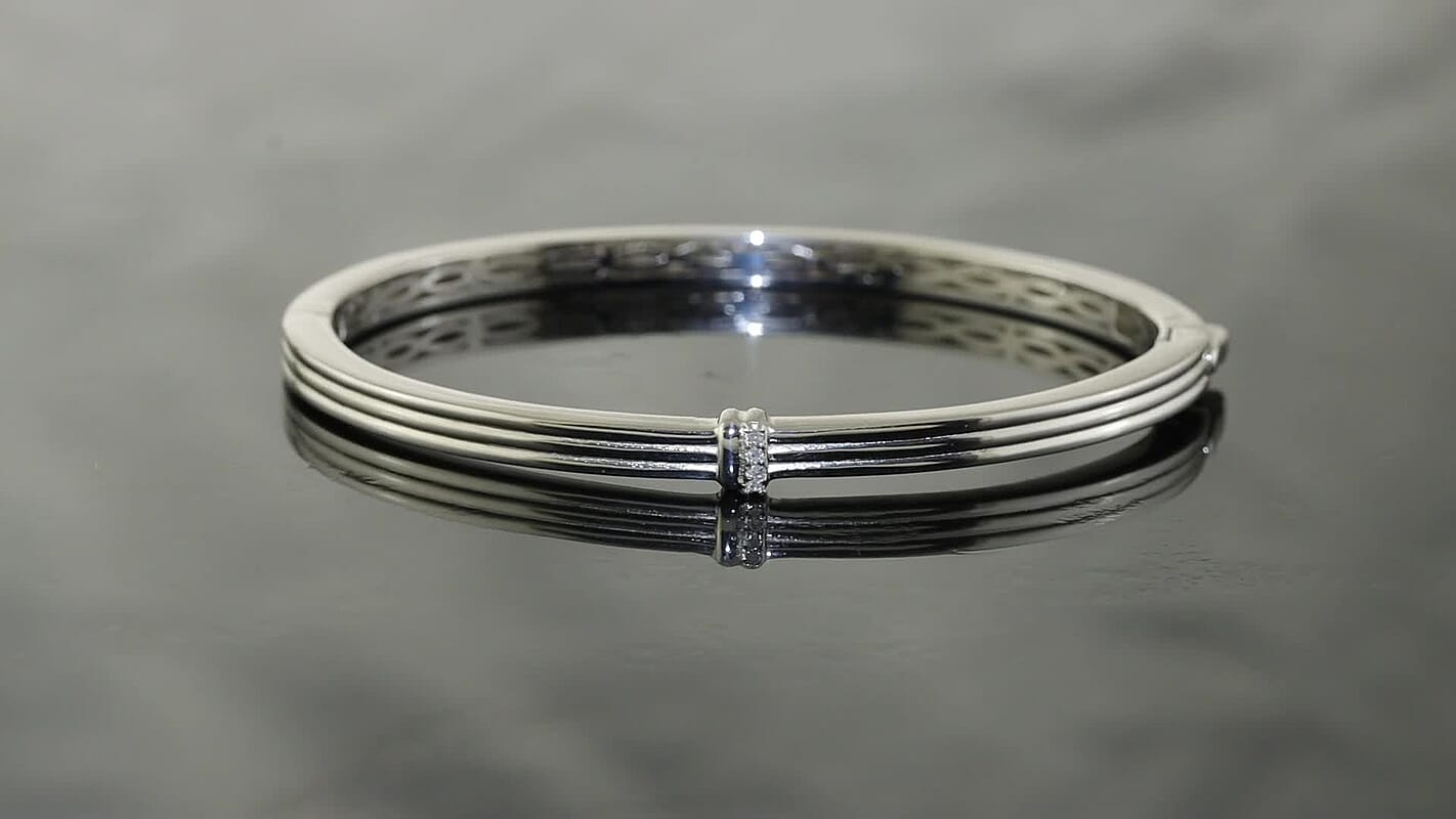EverTrue White Diamond Assent Bangle Bracelet in Platinum Bond (8.00 In)