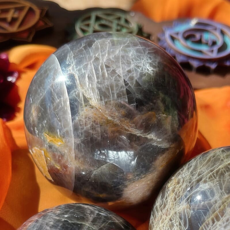 Black Moonstone Sphere 2.5-3 2135 ctw