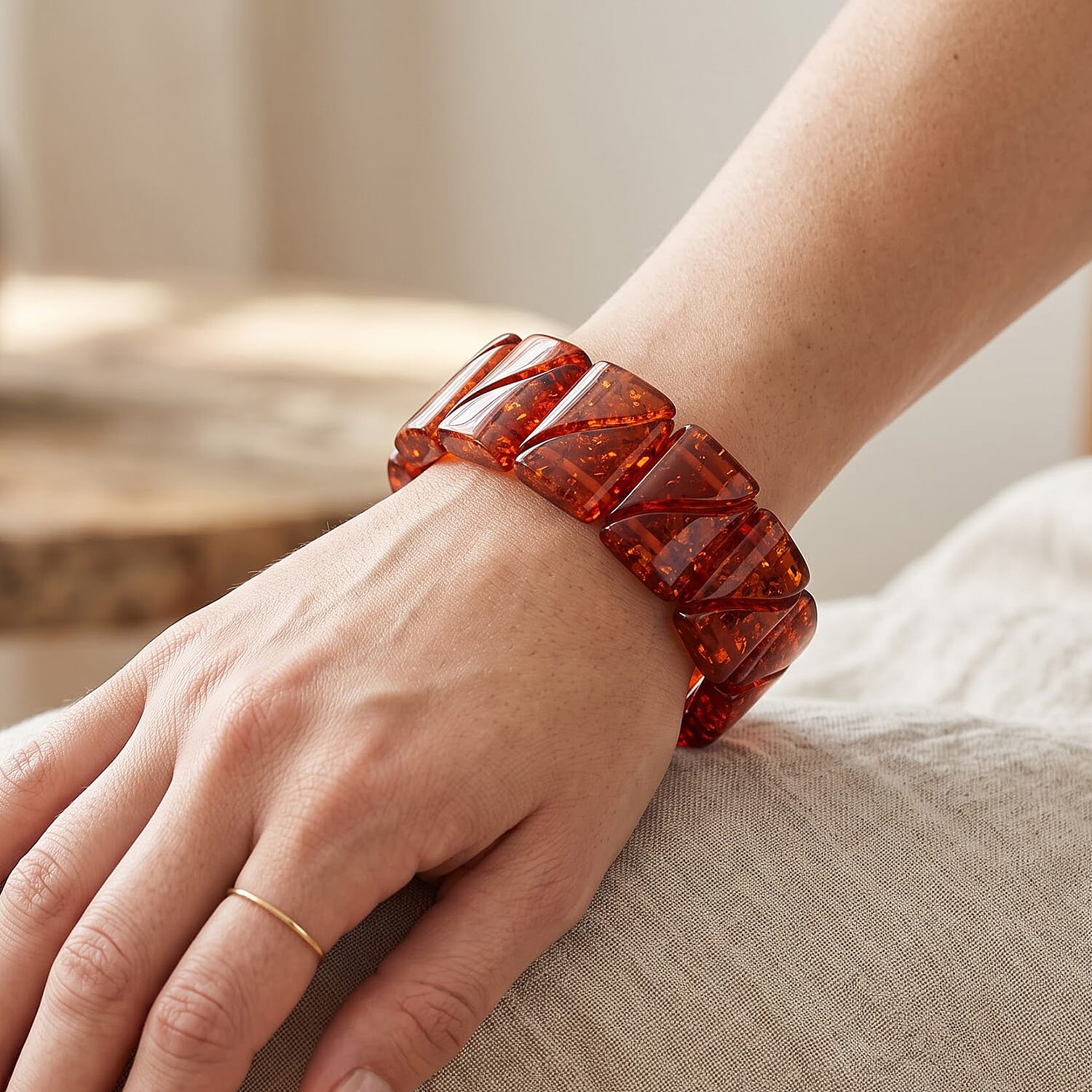 Amber 165.00 ctw Triangle Stretch Bracelet