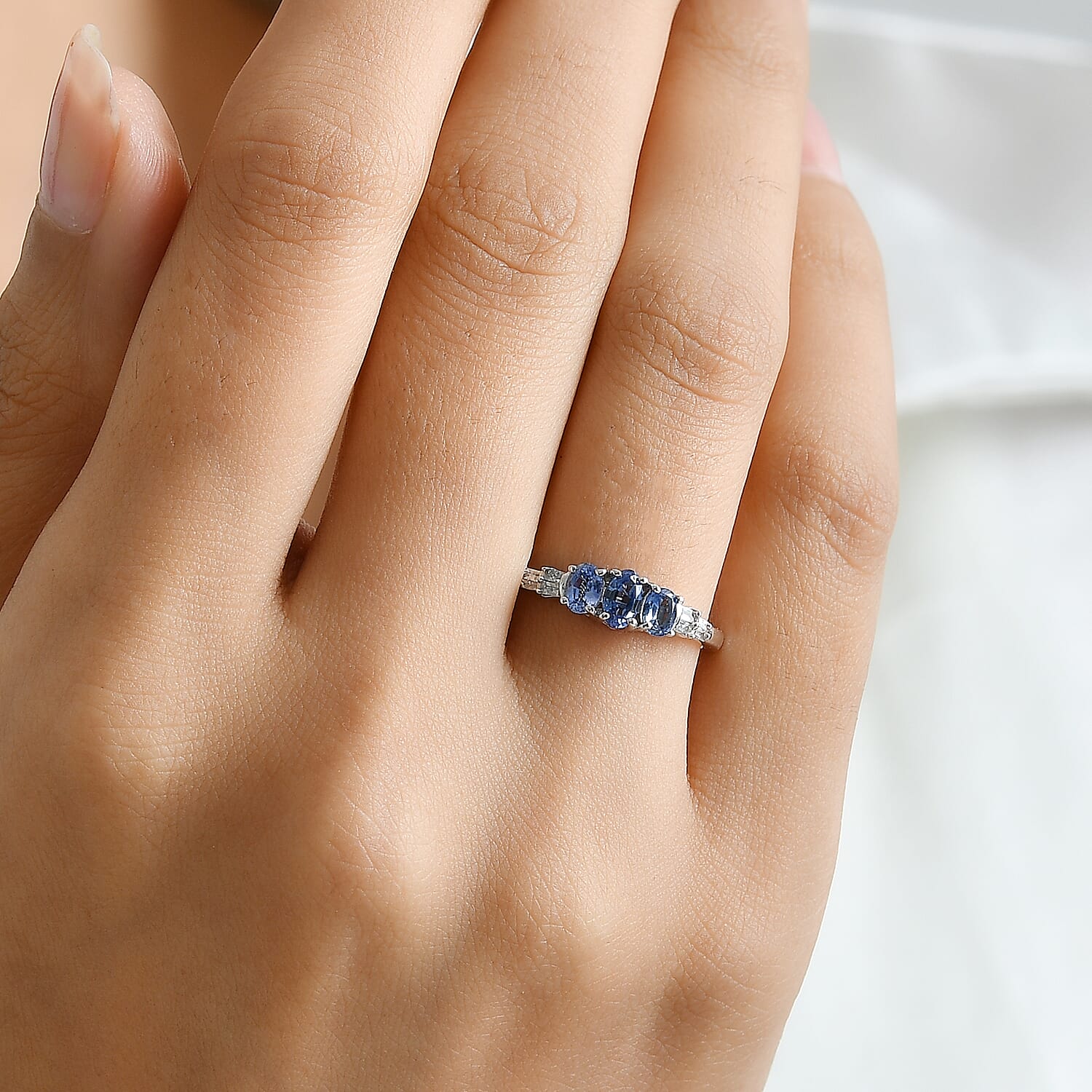 D'Joy Premium Ceylon Blue Sapphire and White Diamond 0.80 ctw Ring in Rhodium Over Sterling Silver (Size 7.0)