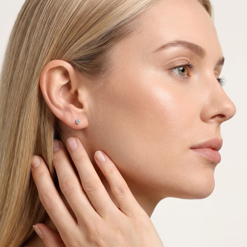 Luxuriant Lab Grown Diamond E-F VS 0.25 ctw Solitaire Stud Earrings in 18K Vermeil Rose Gold Over Sterling Silver