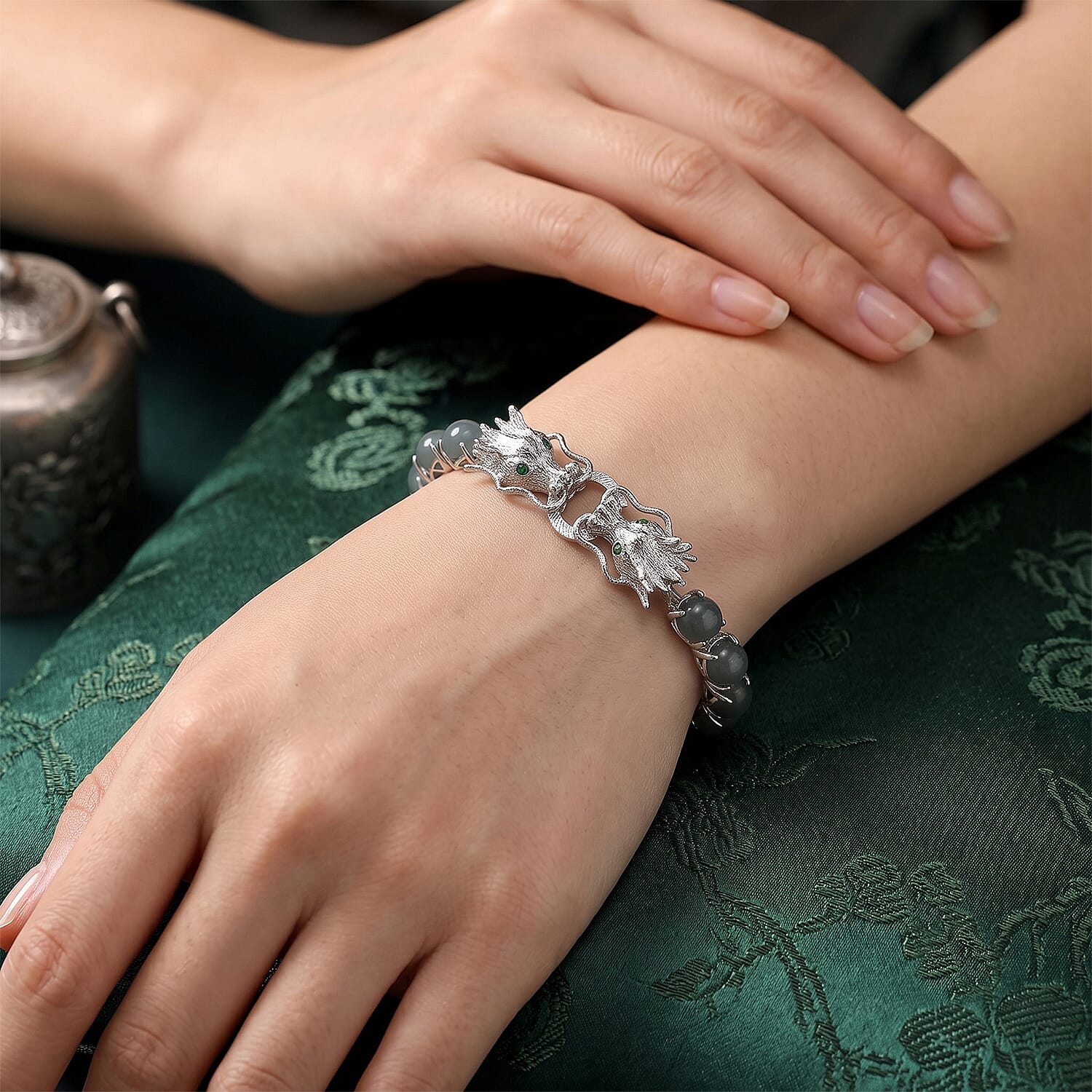 EverTrue Natural Olmec Jadeite and Chrome Diopside 29.75 ctw Dragon Head Bracelet in Platinum Bond (6.50 In)